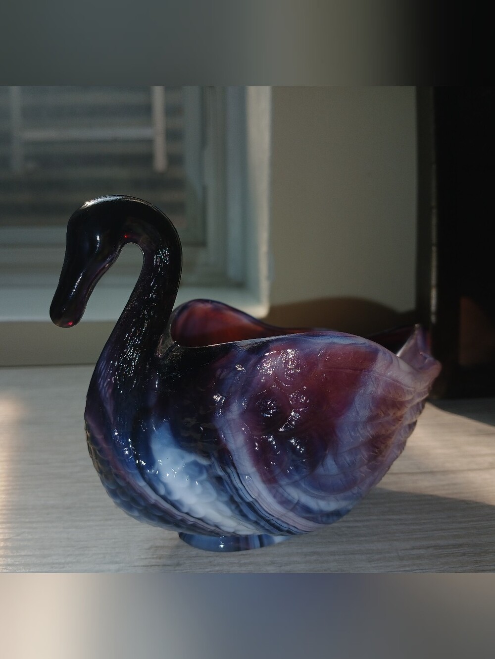 Purple Slag Glass Swan - Picture 4 of 5
